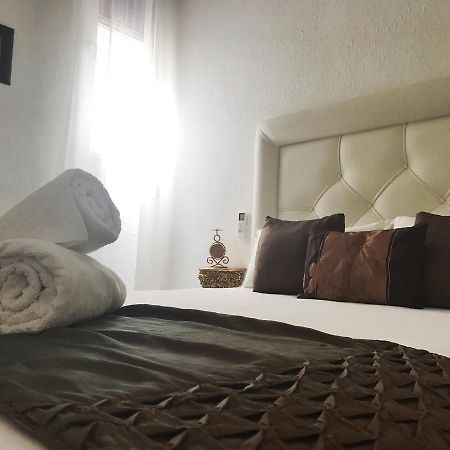 Bromham Apartment Sevilla Bagian luar foto